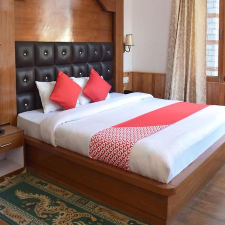 Oyo 10255 Hotel Red Apple Маналі Екстер'єр фото