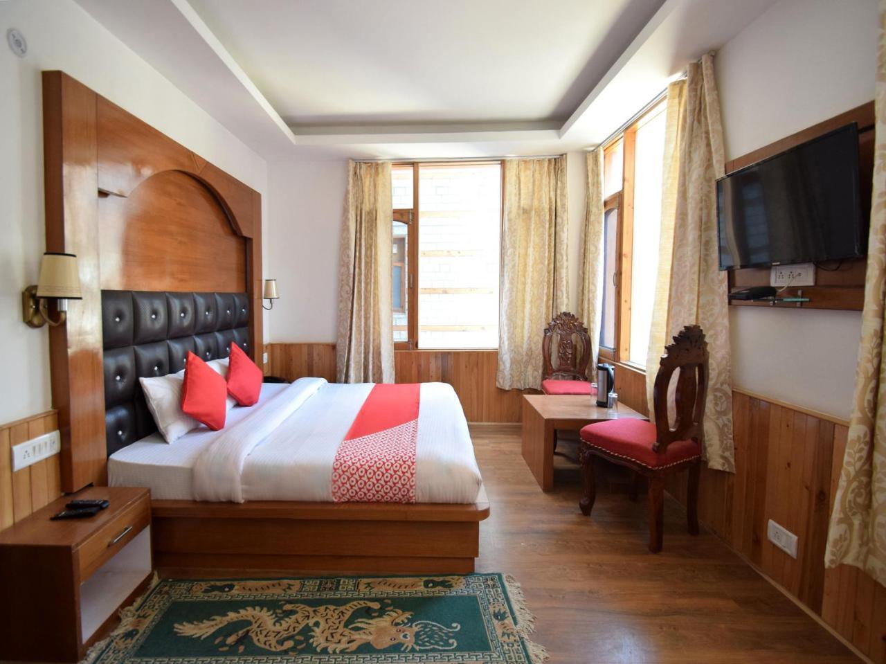 Oyo 10255 Hotel Red Apple Маналі Екстер'єр фото