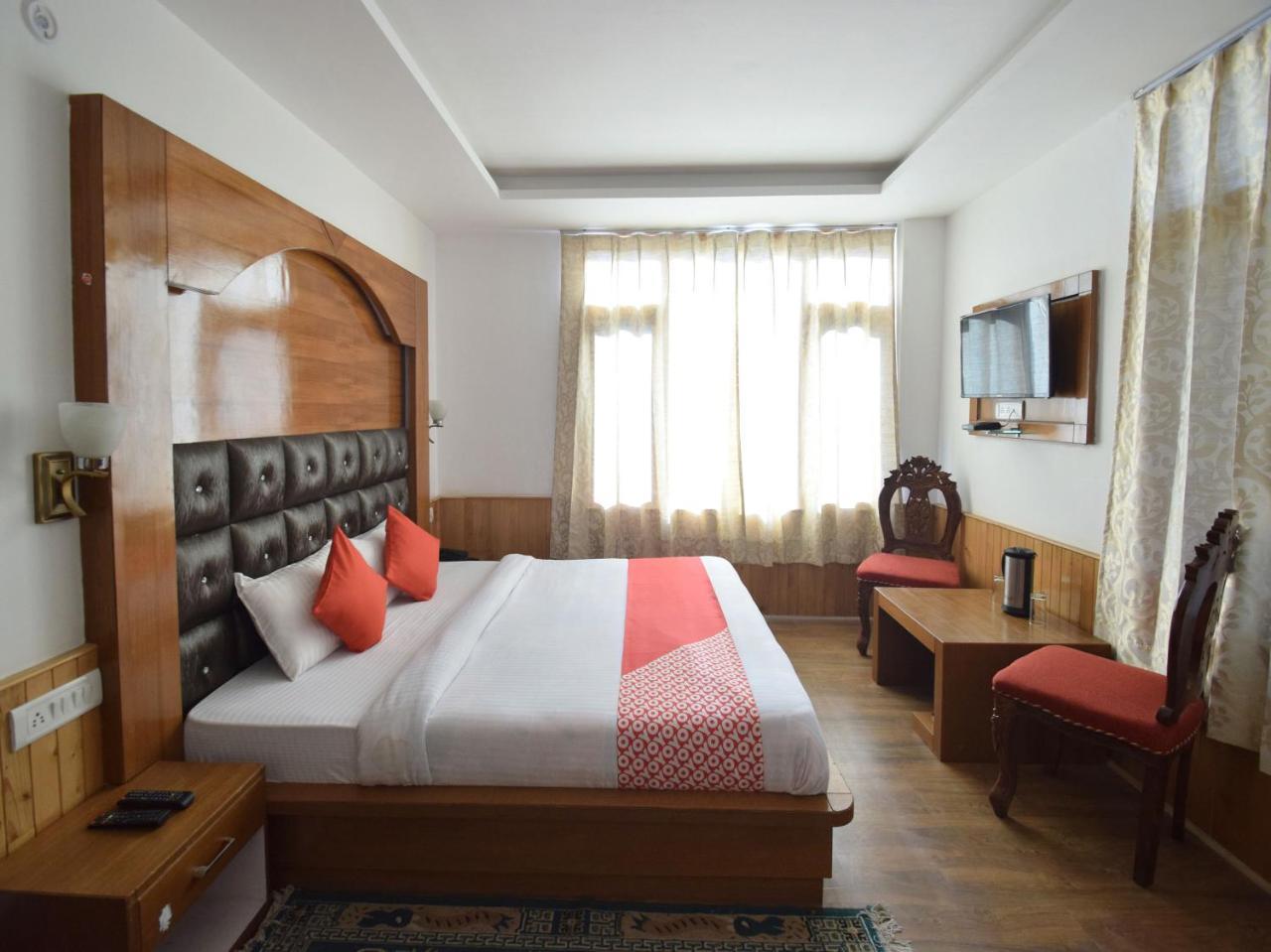 Oyo 10255 Hotel Red Apple Маналі Екстер'єр фото